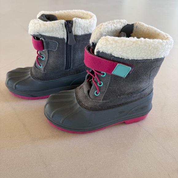 Cat & Jack Valmai Thermolite Winter Boots Gray Pink Girls Size 11 Toddler - Picture 4 of 8